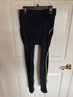 Rion men's cycling pants size medium. EUC.